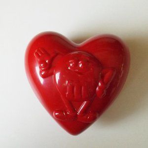M&M's heart plastic box (#EV308)